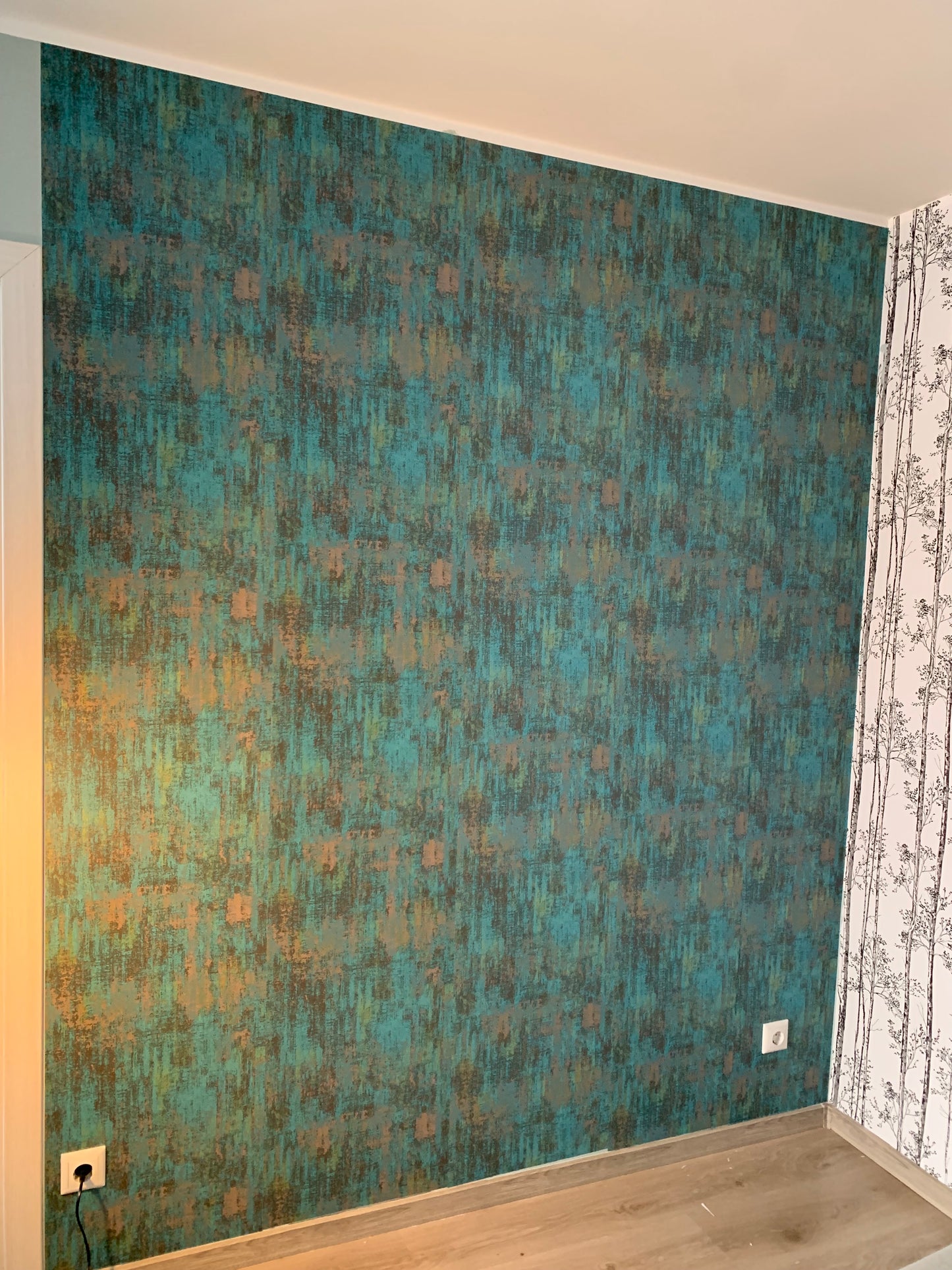 Sinine kuldne peel & stick tapeet – niiskuskindel seinakatte PVC – ShopPoint24 Sinine kuldne peel & stick tapeet – niiskuskindel seinakatte PVC