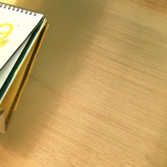 Kuldne ja hõbedane isekleepuv vinüültapeet