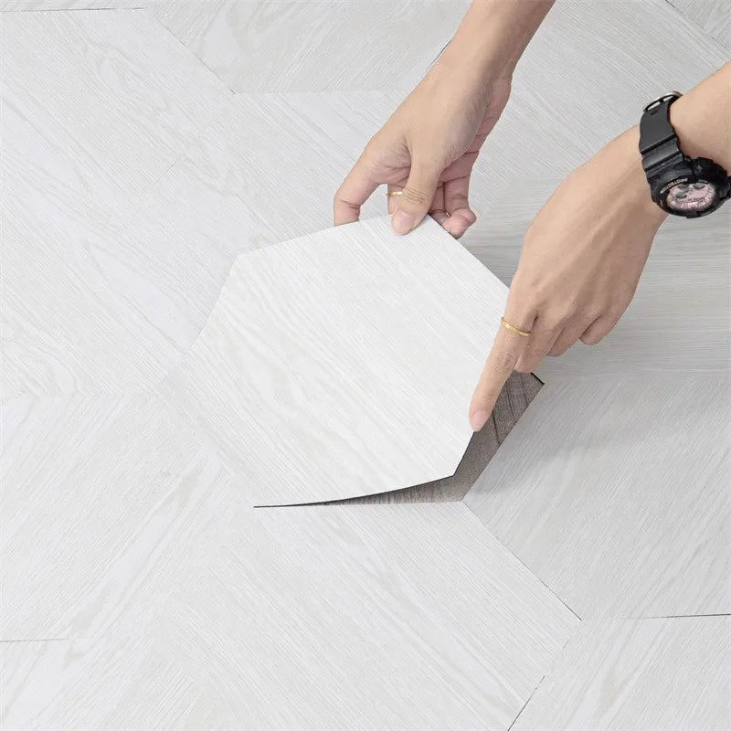 Kuusnurkse mustriga puidusüüga isekleepuvad põranda või seina plaadid