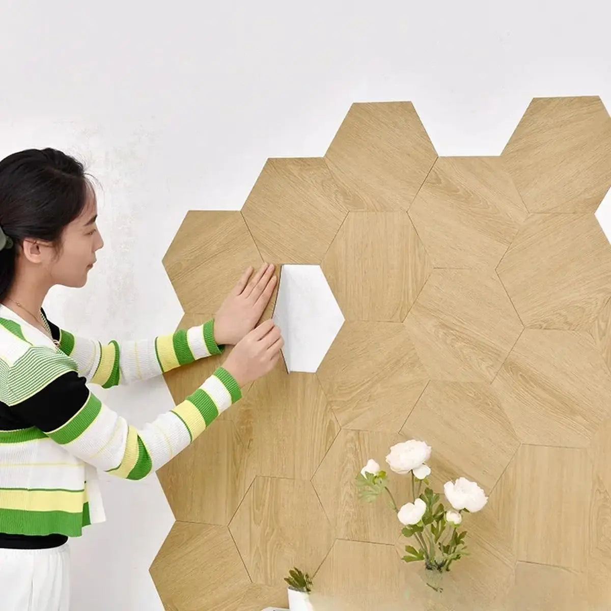 Kuusnurkse mustriga puidusüüga isekleepuvad põranda või seina plaadid